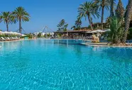 Coral Beach & Resort 