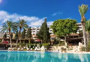 Coral Beach & Resort 