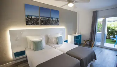 Coral Compostela Beach Golf