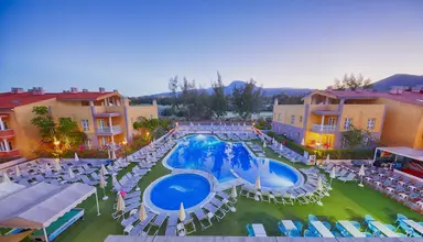 Coral Compostela Beach Golf