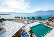 Coral Hotel & Resort