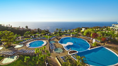 Coral La Quinta Park Suites