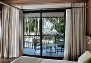 Coral Reef Resort & Spa