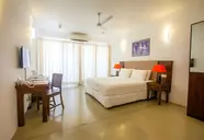 Coral Rock by Bansei