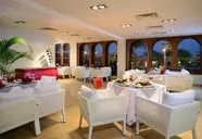 Coral Sea Aqua Club