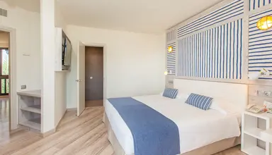 Corallium Beach by Lopesan Hotels