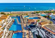 Costa Lindia Beach