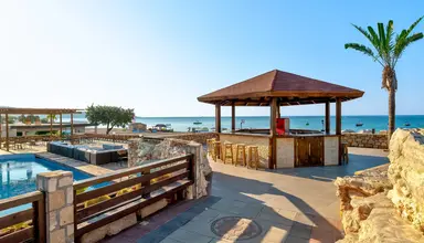 Costa Lindia Beach