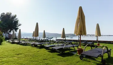 Costa Luvi