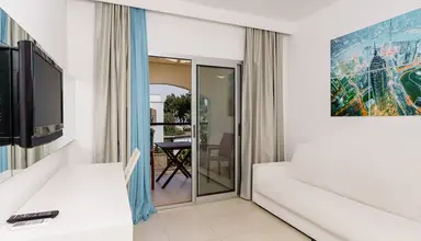 Costa Luvi