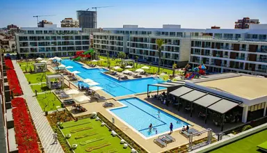 Courtyard Long Beach