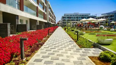 Courtyard Long Beach
