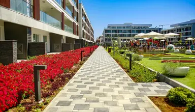 Courtyard Long Beach