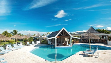 Coyaba Beach Resort (St. George's)