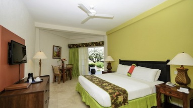 Coyaba Beach Resort (St. George's)