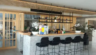 Creek Hotel & Residences