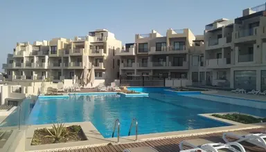 Creek Hotel & Residences