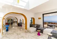 Cresanto Luxury Suites