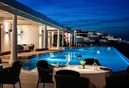 Cresanto Luxury Suites