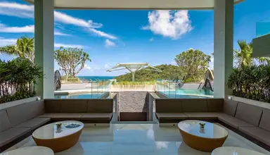 Crest Resort & Pool Villas