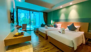 Crest Resort & Pool Villas