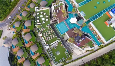 Crest Resort & Pool Villas
