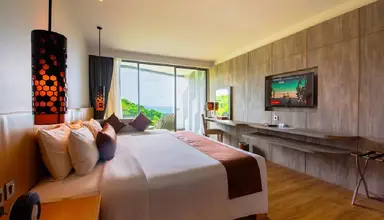 Crest Resort & Pool Villas
