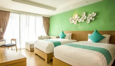 Crest Resort & Pool Villas