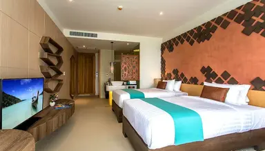 Crest Resort & Pool Villas