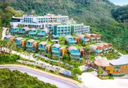 Crest Resort & Pool Villas