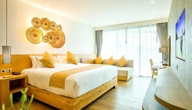 Crest Resort & Pool Villas