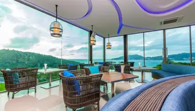 Crest Resort & Pool Villas