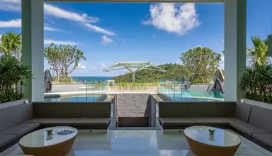 Crest Resort & Pool Villas