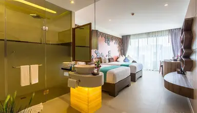Crest Resort & Pool Villas