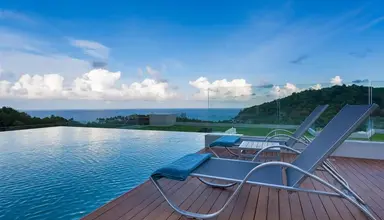 Crest Resort & Pool Villas