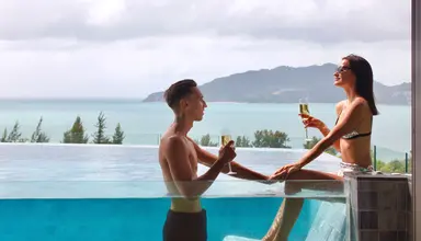 Crest Resort & Pool Villas