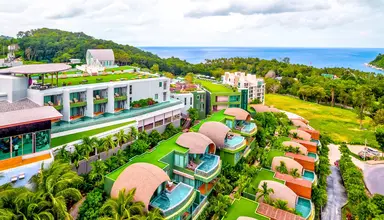 Crest Resort & Pool Villas