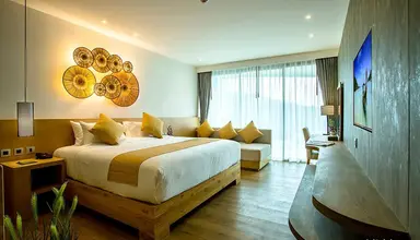 Crest Resort & Pool Villas