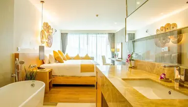 Crest Resort & Pool Villas