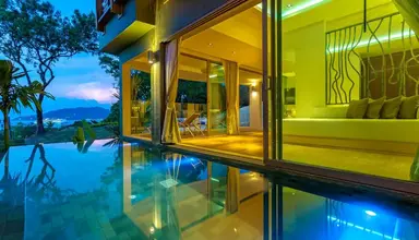 Crest Resort & Pool Villas