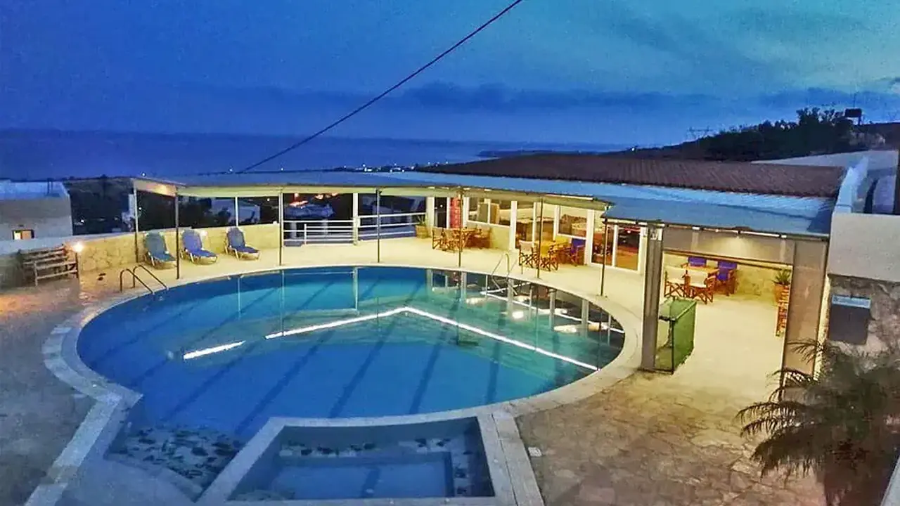 Creta Suites
