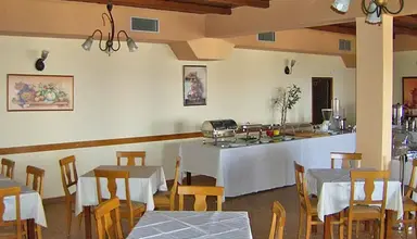 Creta Suites