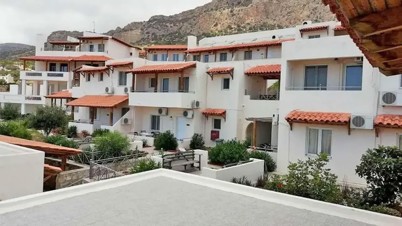 Creta Suites