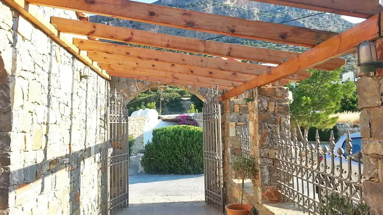 Creta Suites