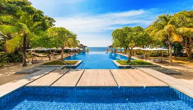 Crimson Beach Resort & Spa