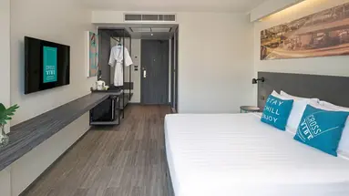 Cross Vibe Bangkok Sukhumvit