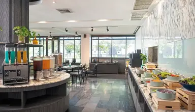 Cross Vibe Bangkok Sukhumvit