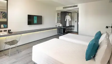 Cross Vibe Bangkok Sukhumvit