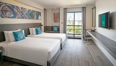 Cross Vibe Bangkok Sukhumvit
