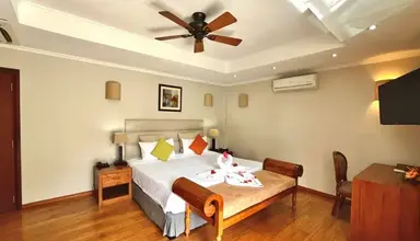 Crown Beach Seychelles